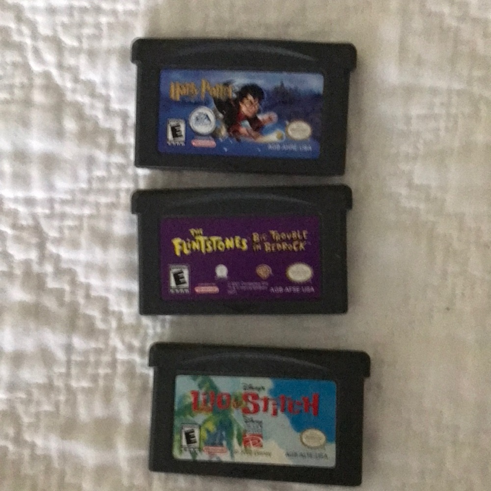 Game Boy Advance Game Cartridge Set - Black